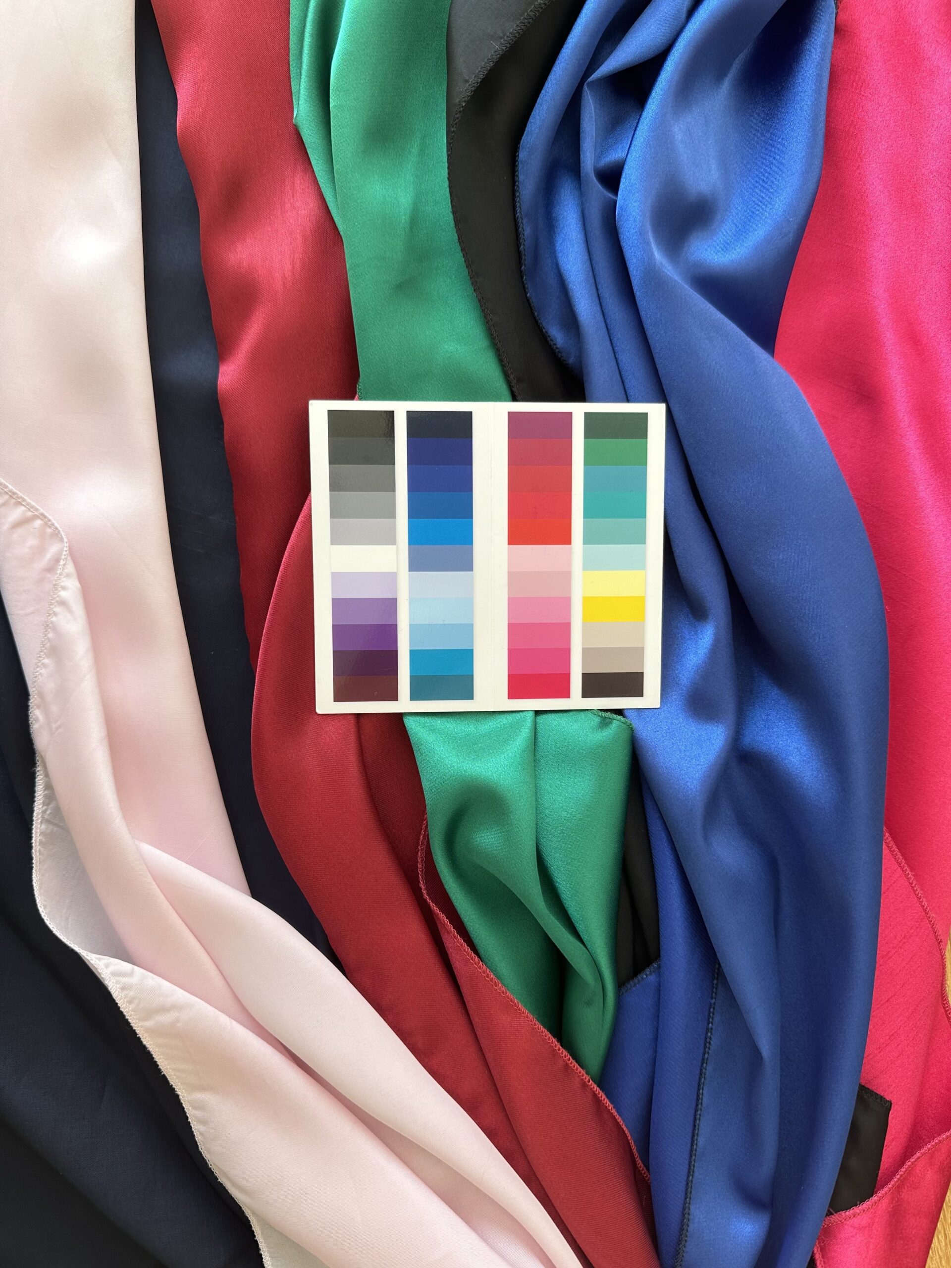 Hoe Herken je een Wintertype? - Welke Kleuren Dragen? - Hi Style Academy